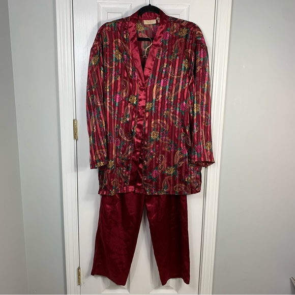 Victoria's Secret Other - Victoria's Secret Gold Label Red Paisley Satin Pajama Set Vintage Size Medium